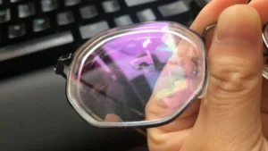 cleaning eye glasses