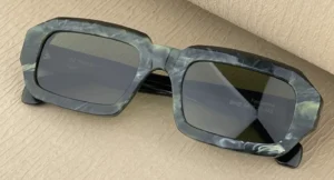 Who Make eyeglasses