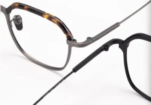 How to Stop Glasses From Hurting Behind Ears